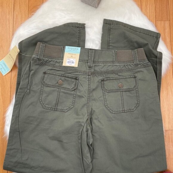 Woman pants - Picture 2 of 4